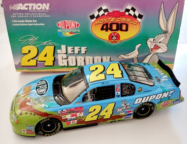 Jeff Gordon #24 NASCAR 2001 HM Chevrolet Monte Carlo Dupont Looney Tunes 1:24