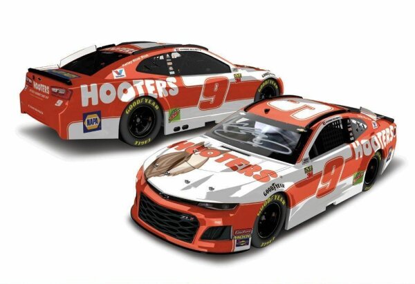 Chase Elliott #9 NASCAR 2019 HM Chevrolet Hooters Autographed 1:24