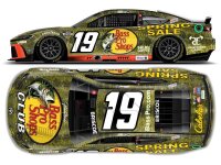 Chase Elliott #9 NASCAR 2020 HM Chevrolet Hooters Give A...