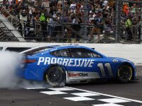 Denny Hamlin #11 NASCAR 2025 JGR Progressive Martinsville...