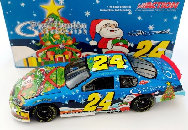 Jeff Gordon #24 NASCAR 2005 HM Chevrolet Monte Carlo Foundation Holiday Car 1:24