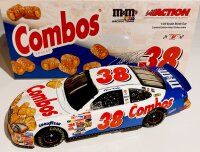 Elliott Sadler #38 NASCAR 2003 Ford RYR M&M Combos 1:24