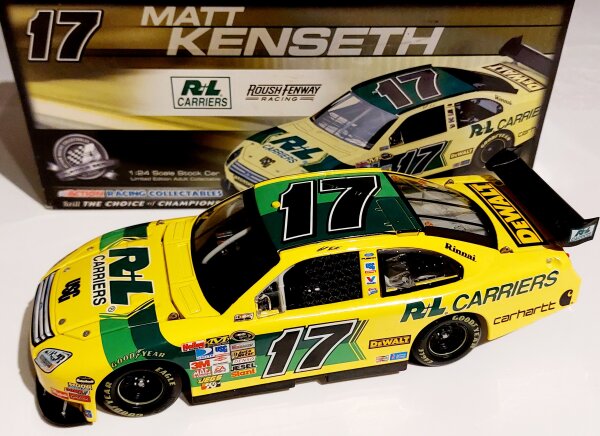 Matt Kenseth #17 NASCAR 2008 Ford Fusion R+L Carriers 1:24