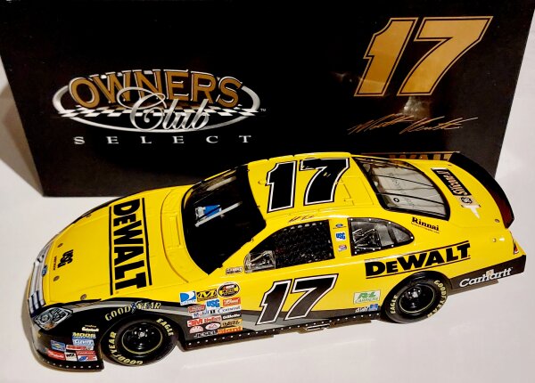 Matt Kenseth #17 NASCAR 2007 Ford Fusion DeWALT 1:24