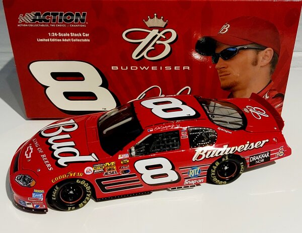 Dale Earnhardt Jr #8 NASCAR 2004 Chevrolet Monte Carlo Budweiser 1:24