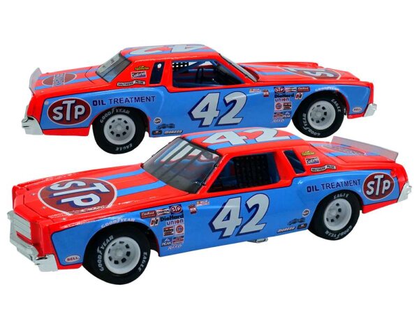 Richard Petty #42 NASCAR 1981 STP 1981 Monte Carlo Riverside 1:24 Autographed
