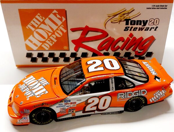 Tony Stewart #20 NASCAR 1999 Grand Prix Home Depot 1:24