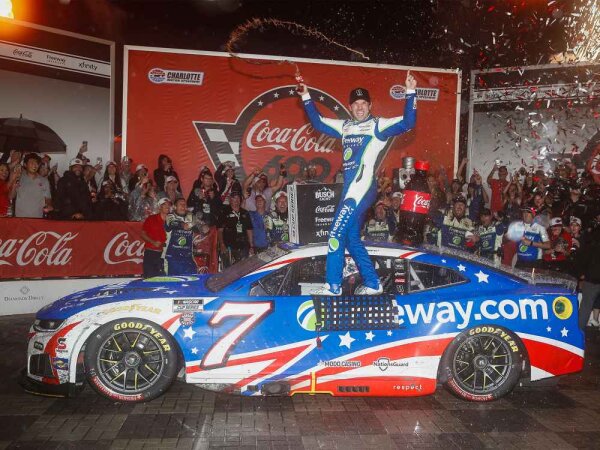 Daniel Suarez #7 NASCAR 2026 SM Chevrolet Patriotic Coke 600 Freeway Insurance Race Win 1:24