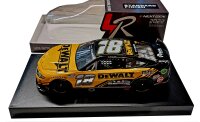 Kyle Busch #18 NASCAR 2022 JGR Toyota DeWalt 1:24