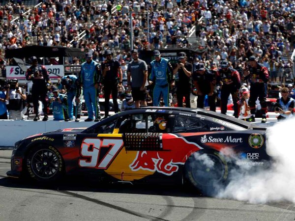 Shane Van Gisbergen #97 NASCAR 2026 Red Bull Sonoma Win 1:64